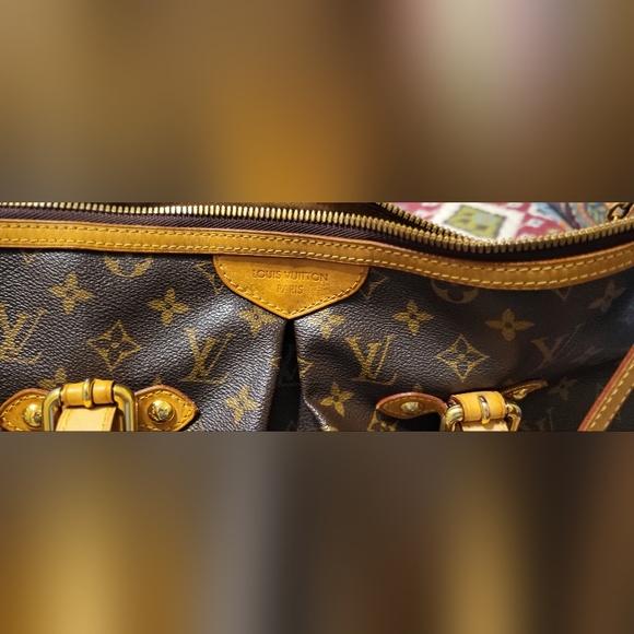 Louis Vuitton Palermo GM - Picture 8 of 13